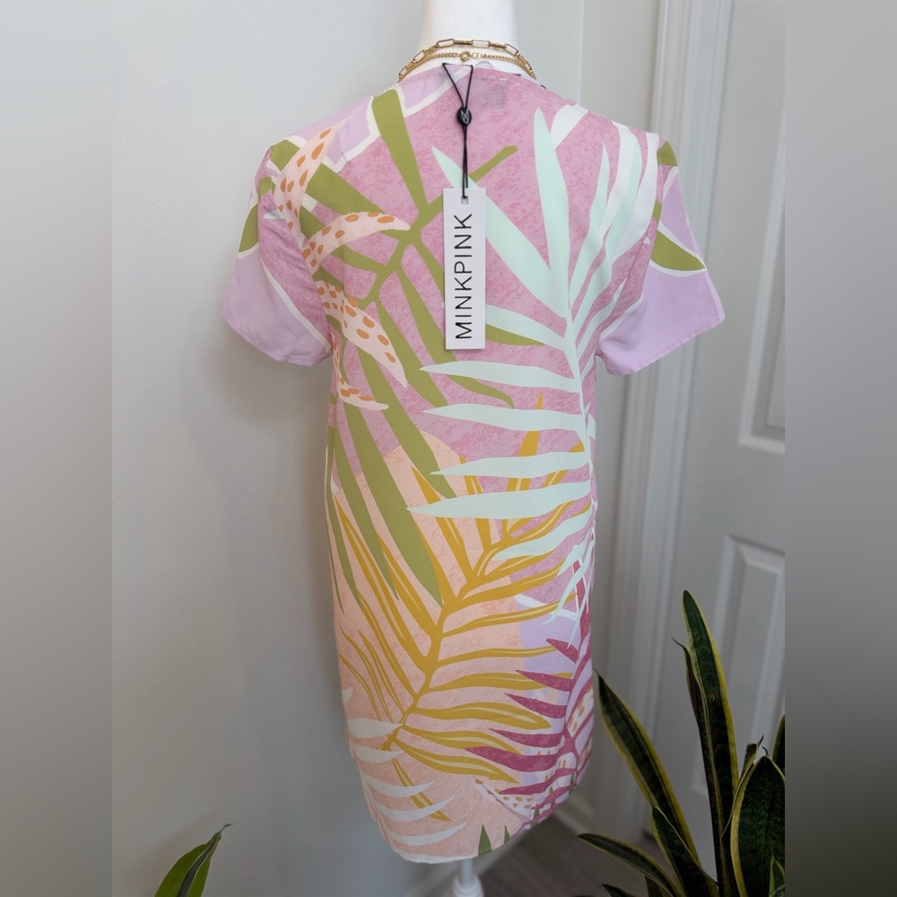 MINKPINK Tropical Print Shift Dress NWT Pink Palm Leaf Mini XS - Picture 4 of 10